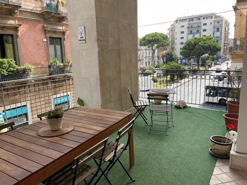 Locami Holiday&Rooms Suite Jolanda Catania Luaran gambar